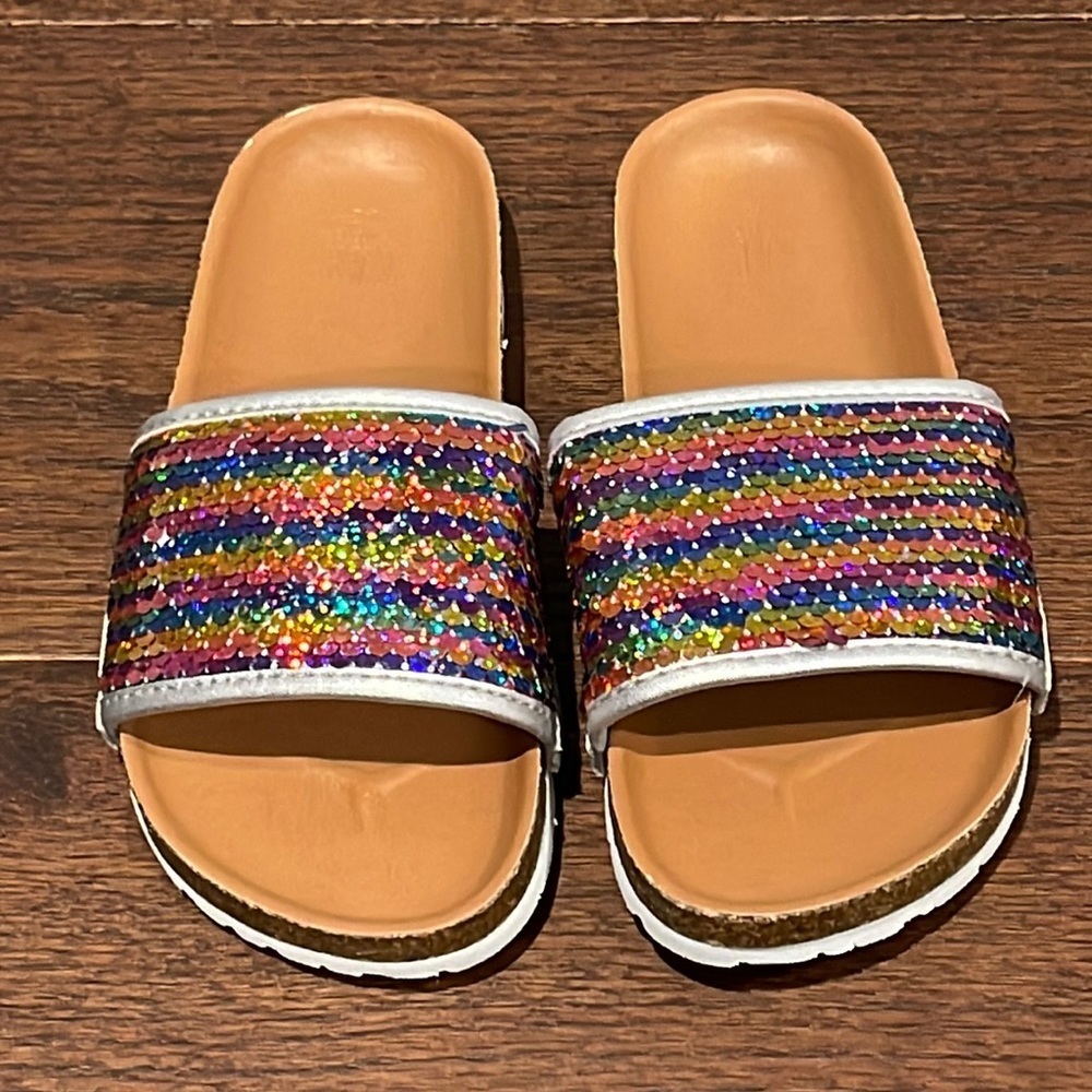 Gap Girls Slides Size 1/2